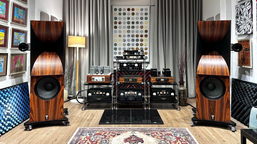 1 - ThivanLabs GrandHorn Alpha - cover.jpg