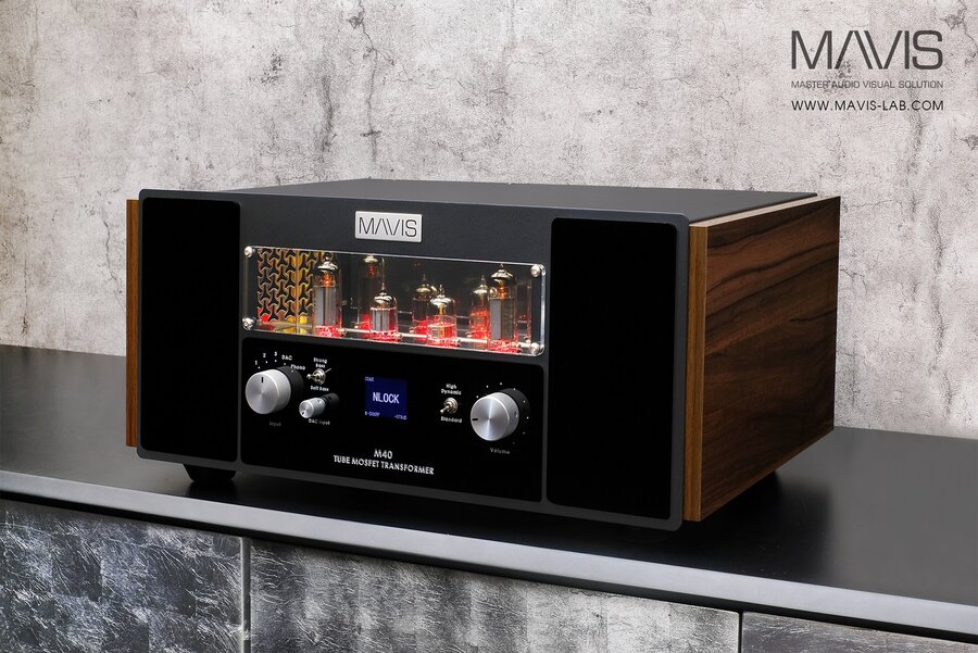 2.1-MAVIS-Master-Series-M40-Sky-DMMC.jpg