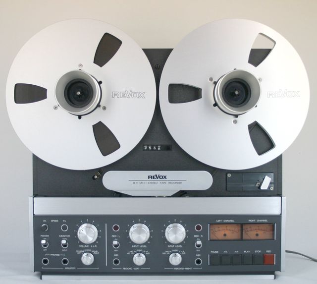 B77+MKII-640w.jpg