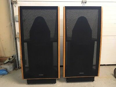 Dahlquist-DQ-20-speakers-Black-with-oak-trim-Pair Woofer.jpg