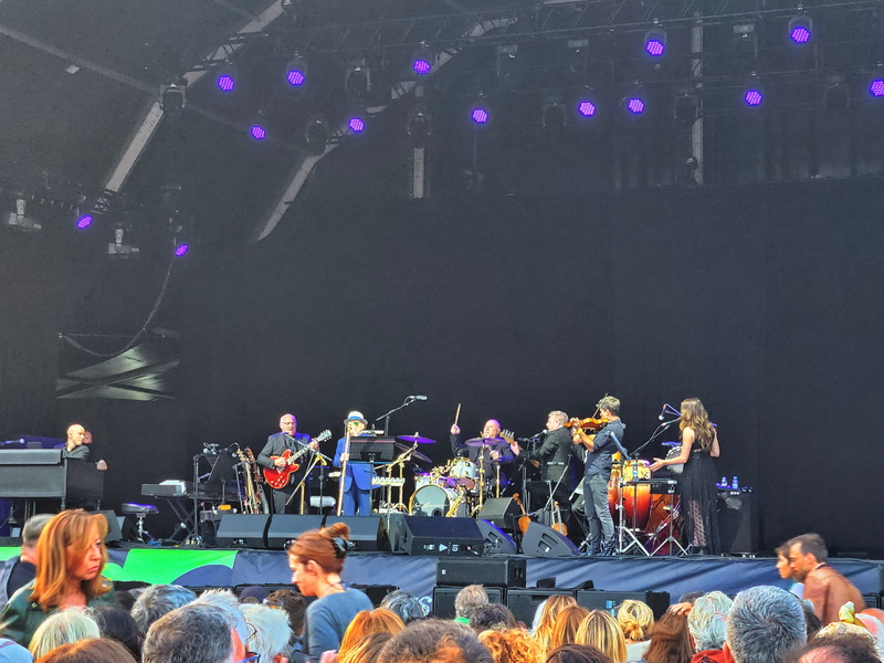 Van Morrison.jpg