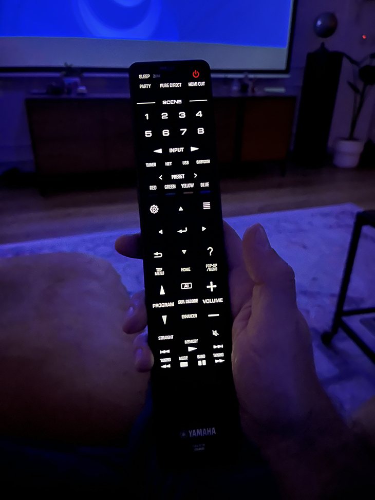 השלט של הApple TV 4K השלט של הApple TV 4K
