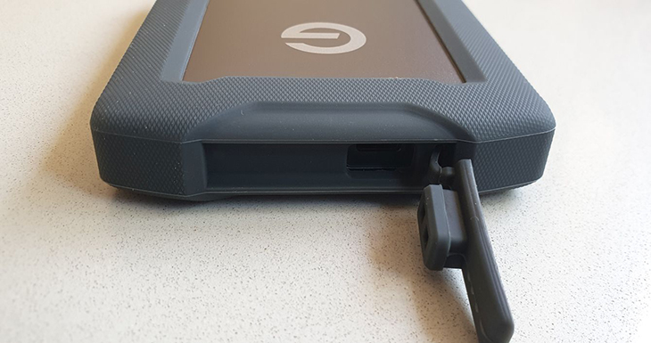 סגירת סיליקון לפתח ה- USB-C