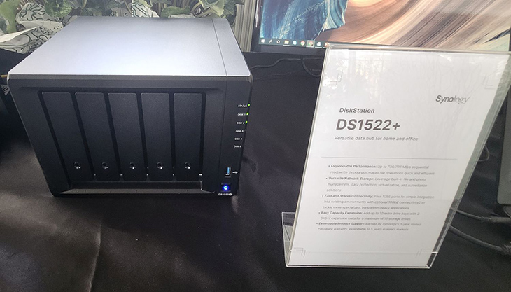 DiskStation DS1522+ DiskStation DS1522+