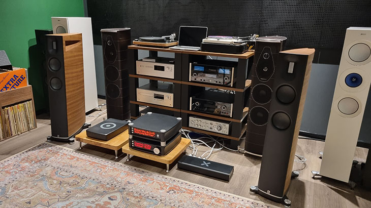 מערכת מבית היוצר של Audio Group Denmark מערכת מבית היוצר של Audio Group Denmark
