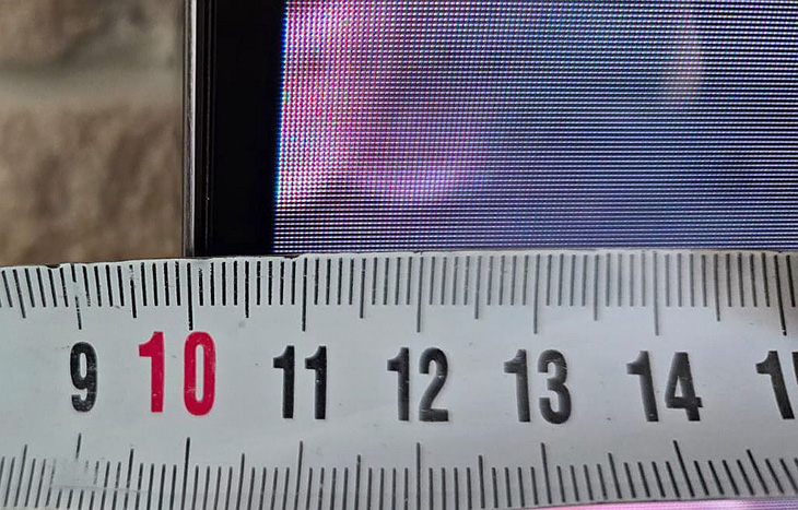 התמונה מתחילה 7 מ"מ מהקצה