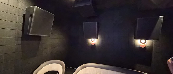רמקולי סראונד מסדרת JBL 9350