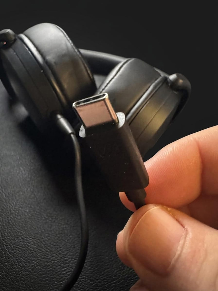 חיבור USB Type-C