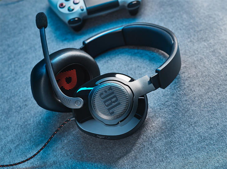 אוזניות מסדרת JBL Quantum אוזניות מסדרת JBL Quantum