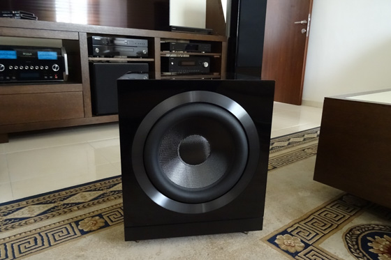 Bowers and Wilkins DB1D Bowers and Wilkins DB1D