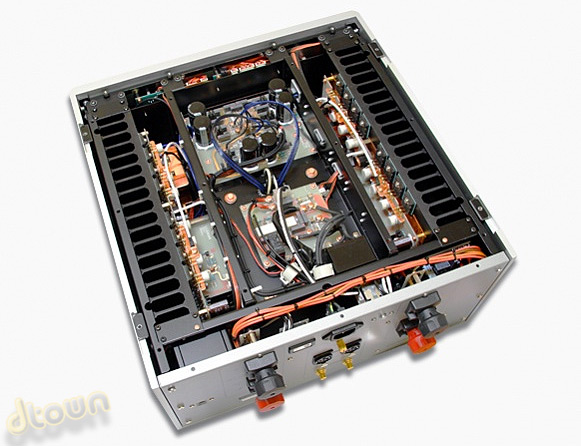 Luxman M600a