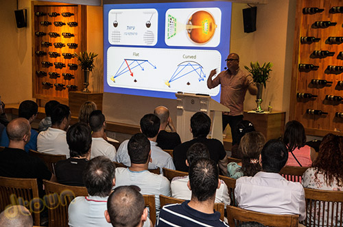 טלוויזיות קעורות 4K UHD של סמסונג