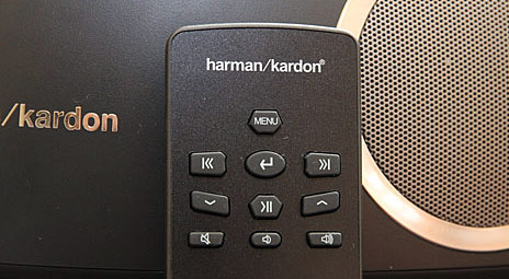 Harman Kardon Go&Play - תחנת עגינה לאייפון, ביקורת Harman Kardon Go&Play - תחנת עגינה לאייפון, ביקורת