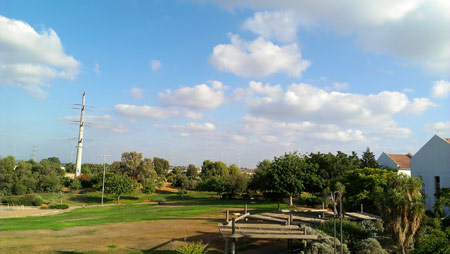 HTC One S