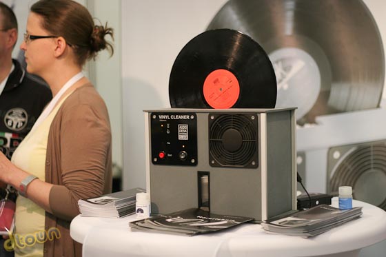מכונת ניקוי תקליטים