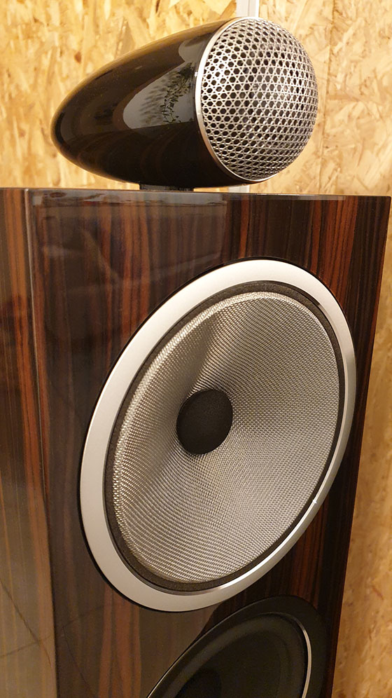 Bowers & Wilkins 702 S2 Bowers & Wilkins 702 S2