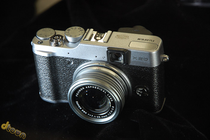 Fujifilm X20 Fujifilm X20