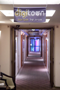 דיגיטאון - תערוכת אודיו וקולנוע ביתי 3D, צילום: מיכאל כץ דיגיטאון - תערוכת אודיו וקולנוע ביתי 3D, צילום: מיכאל כץ