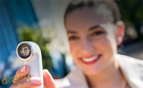 HTC RE