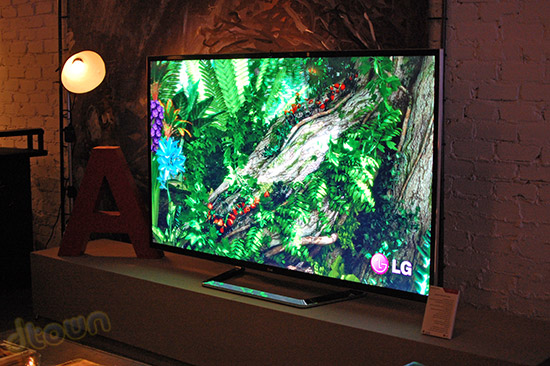 LG 4K UHD 84