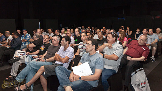 צילם: אלי כרמי מפגש השקת מסכי פלזמה LCD פנסוניק לחברי DTOWN