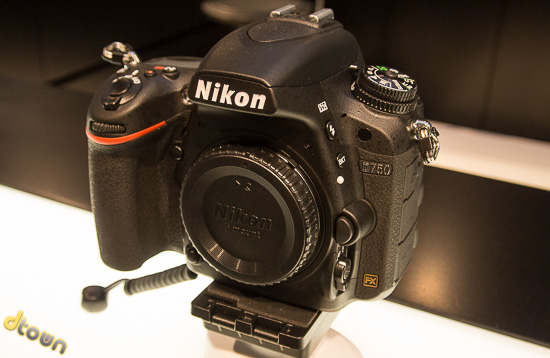 ניקון D750