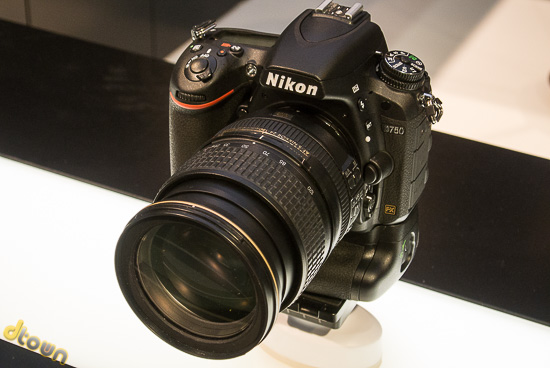 ניקון D750