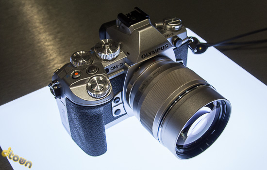 אולימפוס E-M1