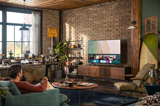 crystal UHD crystal UHD