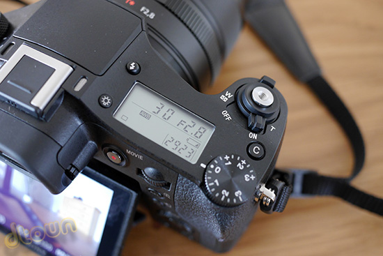 סוני DSC RX10
