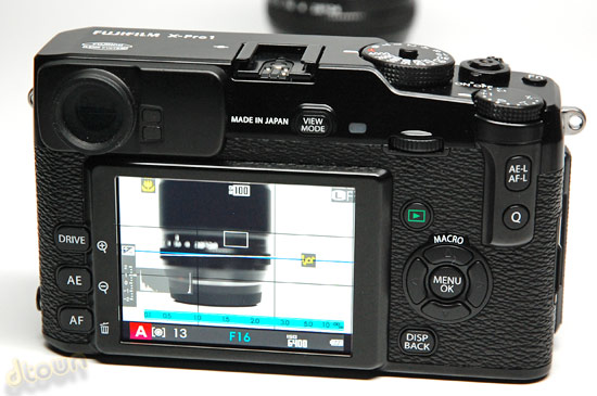 Fujifilm X-Pro1 - מצלמה עם עינית היברידית, הצצה ראשונה Fujifilm X-Pro1 - מצלמה עם עינית היברידית, הצצה ראשונה
