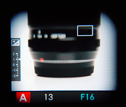 Fujifilm X-Pro1 - מצלמה עם עינית היברידית, הצצה ראשונה