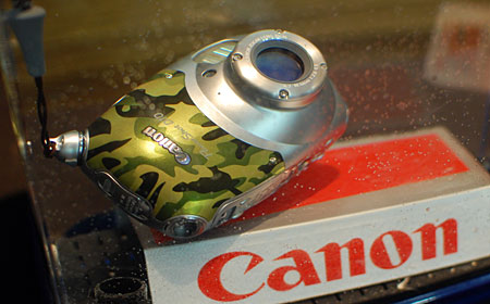 CANON D10
