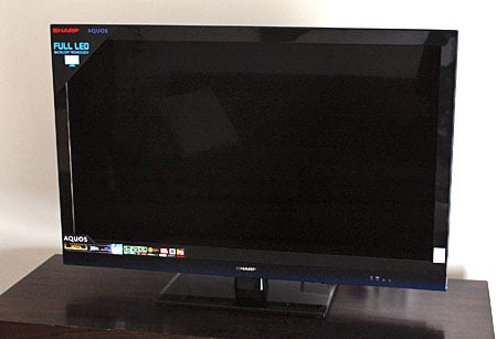 Sharp LE700