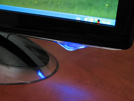 מסך LG LCD W2284F