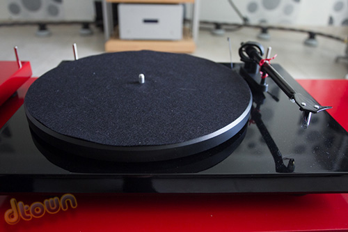 Pro-Ject Debut Carbon