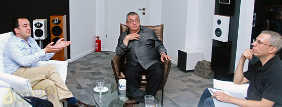 Ivor S. & Gilad Tiefenbrun עם ליאור קורן Ivor S. & Gilad Tiefenbrun עם ליאור קורן