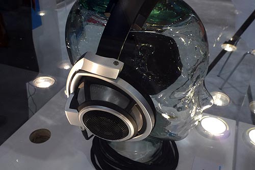 HD 800